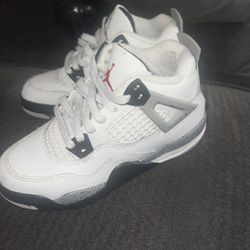 Kids Jordan 4’s 12c