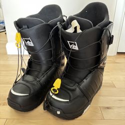 Burton MOTO Men’s Snowboard Boots size US 9/27cm Black