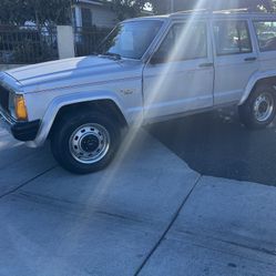 1987 Jeep Cherokee
