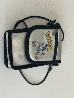 Nintendo Pokémon Game Boy carrying case / travel case, featuring Lugia from Pokémon Silver