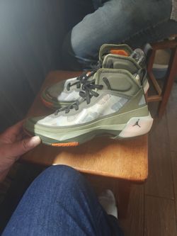 Nike Undefeated Size 10