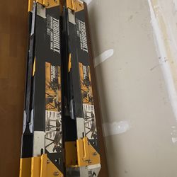 DOS PIEZAS CABALLETES PARA MESA DE TRABAJO