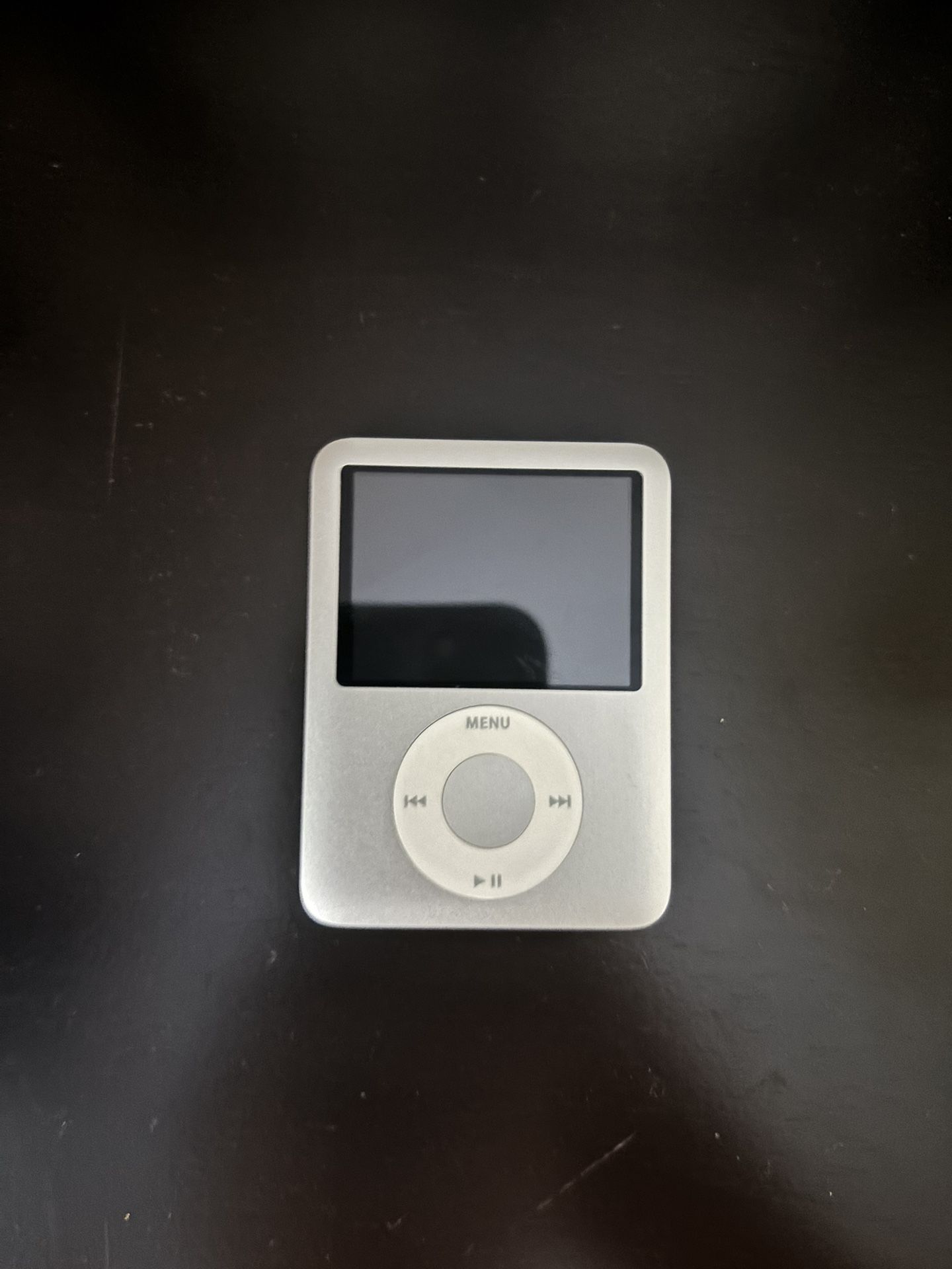 iPod Nano 3 and 200+ Songs