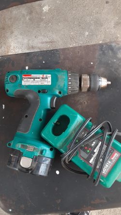Drill makita con cargador