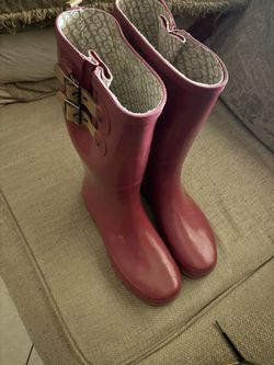  Rain Boots    size 10