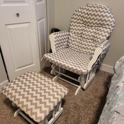 Rocking Chair Ottoman Set
