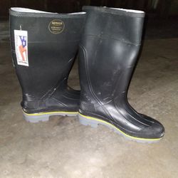 Black Work Boots/ Botas Para El Trabajo