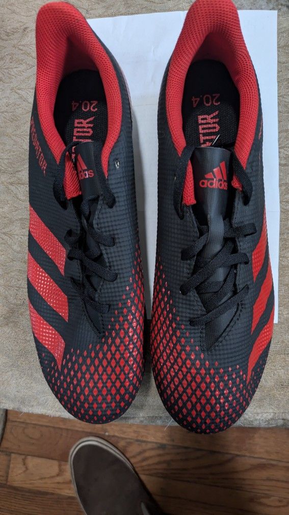 Adidas PREDATOR soccer Boots 20.4