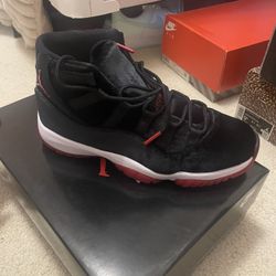 Brand New 8.5 Jordan 11 Bread 