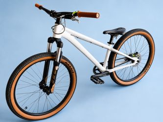 2023 Norco Rampage Dirt Jumper – Hope Tech Pro Brakes + Upgrades Great Condition