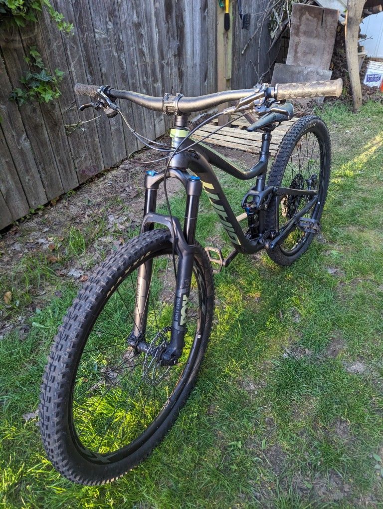 Size Small: 2021 Giant Trance