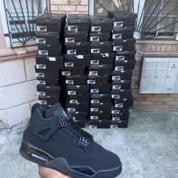 Jordan 4’s Black Cats 