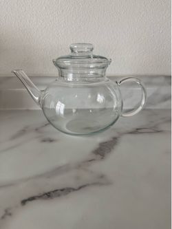 Tea pot