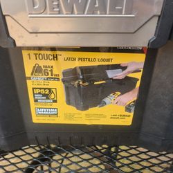 DEWALT TOOLBOX