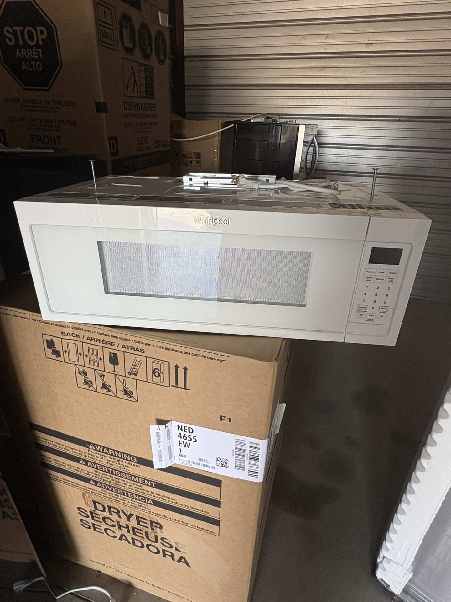 Like NEW - White Low Profile 1.1 Cubic Feet Over The Range Microwave Oven