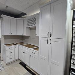 White Shaker Cabinets 