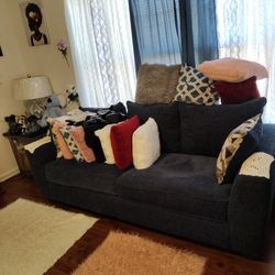 LARGE LOVE SEAT AND SOFA BLUE JEAN FARBIC
