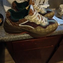 Gucci Tennis Shoes Size 10 Men
