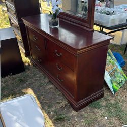 Dresser And Mirror 