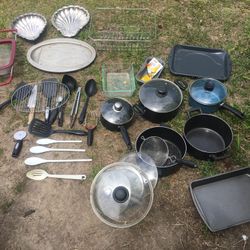 Pots Pans Lids And Utensils Everything For $40 Firm