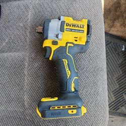 Dewalt 20v 1/2" Compact Impact Wrench With Hog Ring Anvil