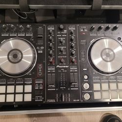 Pioneer DJ Mixer DDJSR and Case