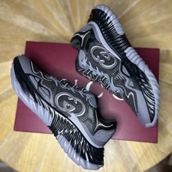 *On Hand*Gucci Sneakers. Brand New With Original Box