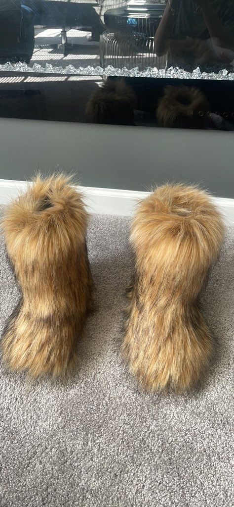 Mid-calf Fluffy Fur Boots