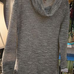 Ladies Medium Merona Tunic Turtleneck 