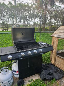Bbq grill