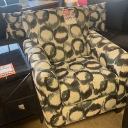 Accent chair 399 brand new