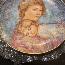 Edwin Knowles Plate Collection 1984