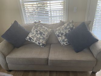 Sofa Set With Cushions and Free Glass Table 