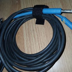 5 Guitar And Mic Cables 