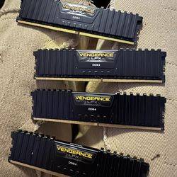 CORSAIR VENGEANCE LPX 32GB (4x8GB) DDR4-3200MHz