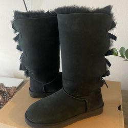 Black Ugg boots Size 9