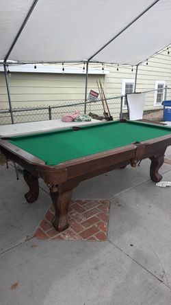 Pool table