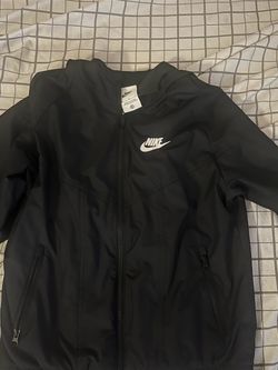 medium nike jacket