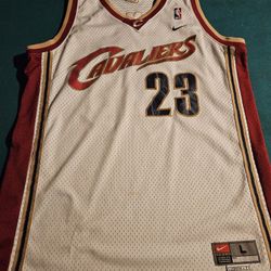 Lebron James rookie year NBA Jersey. Size Large.  
