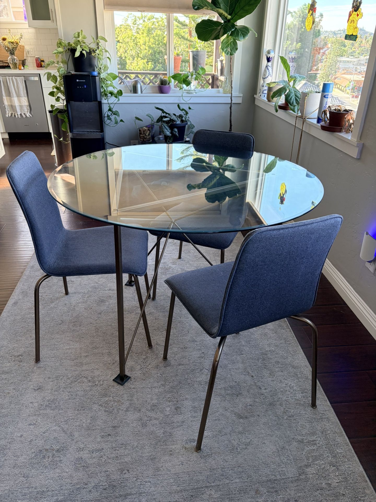 Round Glass Dining Table
