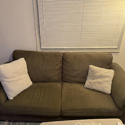 FREE COMFY COUCH