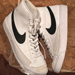 Nike blazer