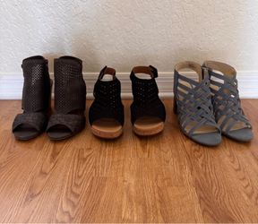 Women’s Sandals $8 Each