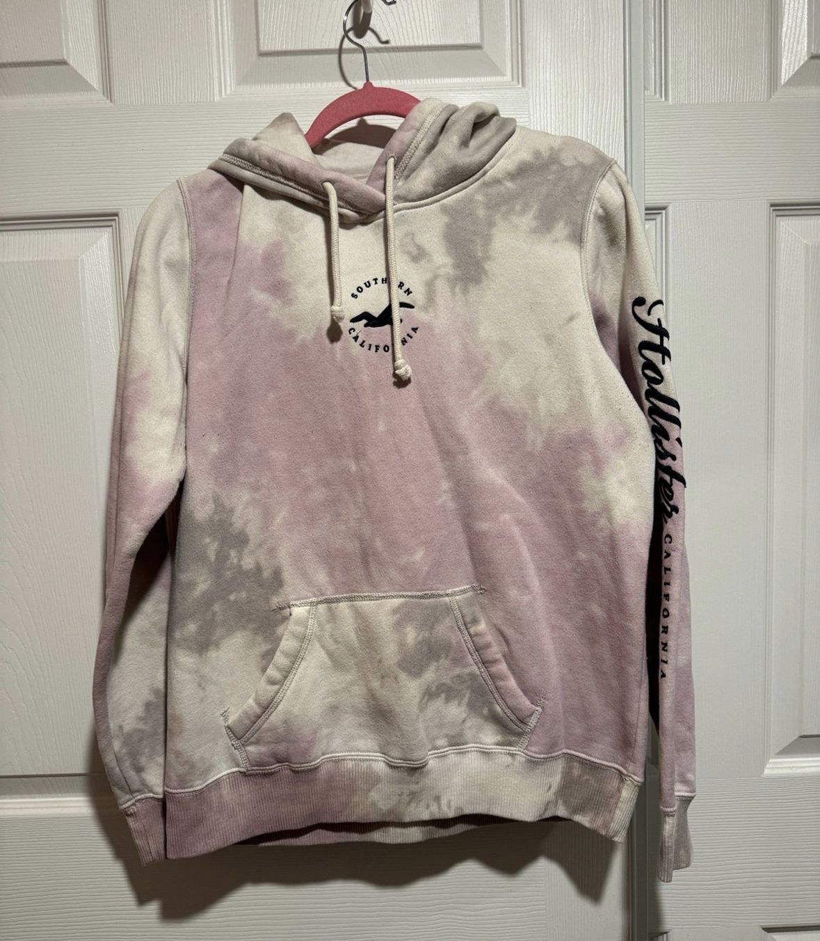 Hollister hoodie size L