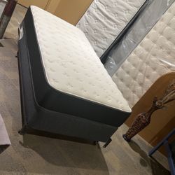 TWIN MATTRESSES