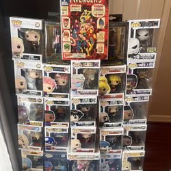 Funko Pop Collection + Avengers Comic (1967)