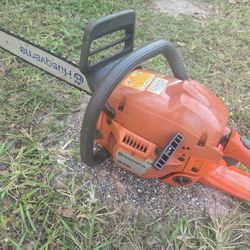Husqvarna 345 Chain Saw 