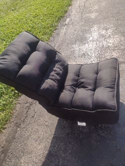 Gaming chair