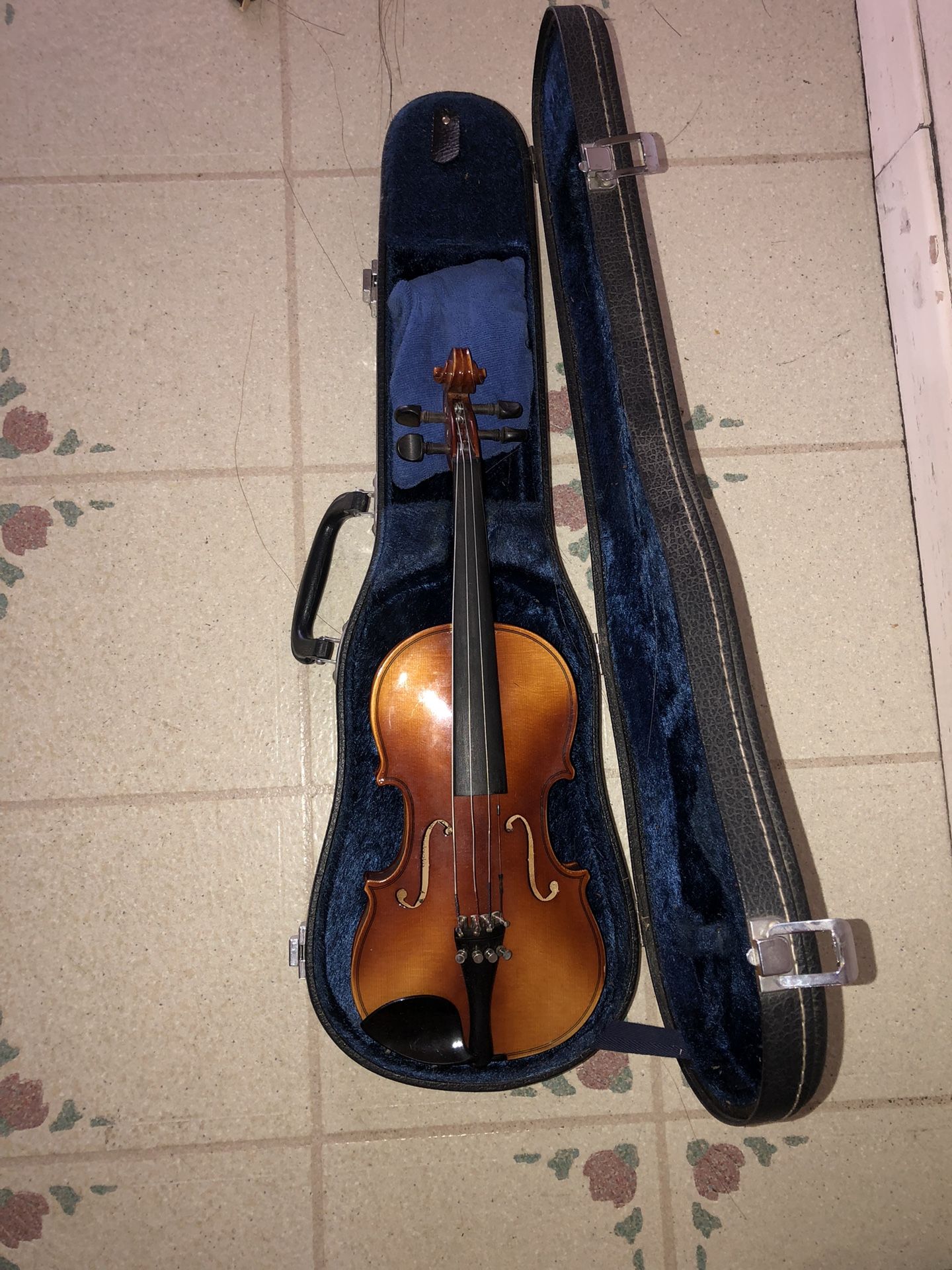 Vintage Joseph Lorenz LUBY (Schonbach) Czechoslovakia Violin w/ Hardcase 1/4 Scale