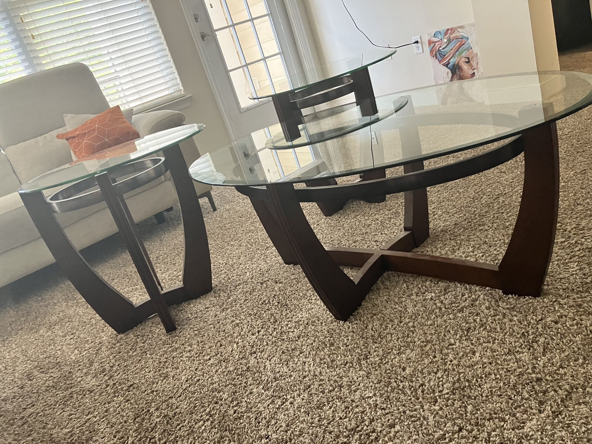 Rooms To Go 3-Piece Glass Coffee & End Table Set — Modern Elegance!